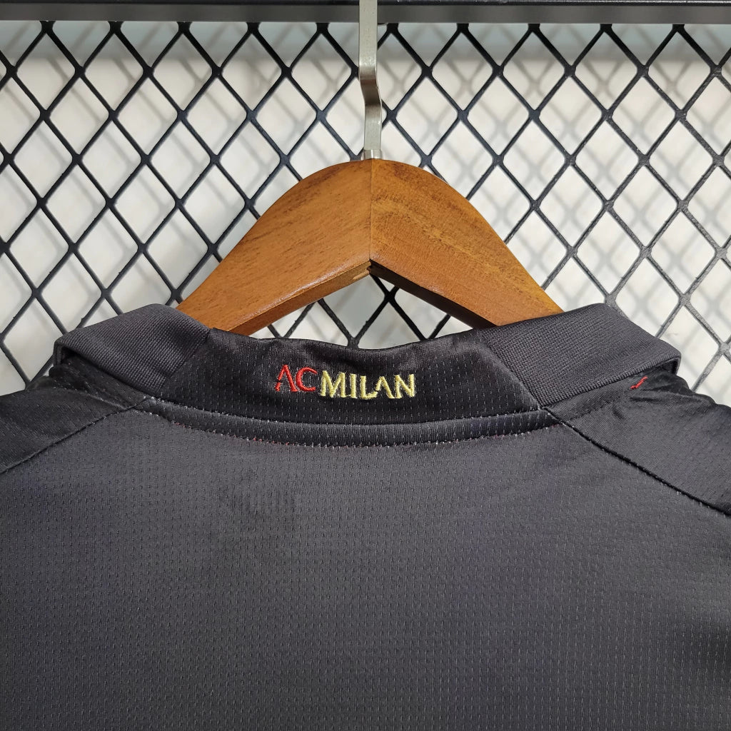 Camisa Puma Milan IV Torcedor 23/24 Masculino Vermelho e Preto