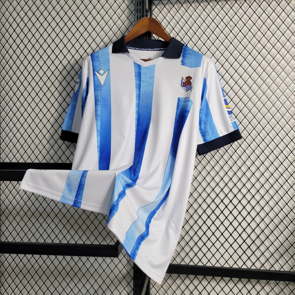 Camisa Real Sociedad - 22/23 Torcedor Masculino Azul e Branco