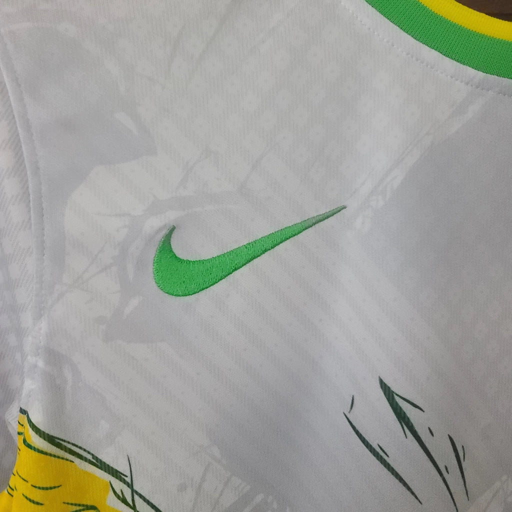 Camisa Brasil Edição especial Nike Torcedor 2024/25 Masculino Branco