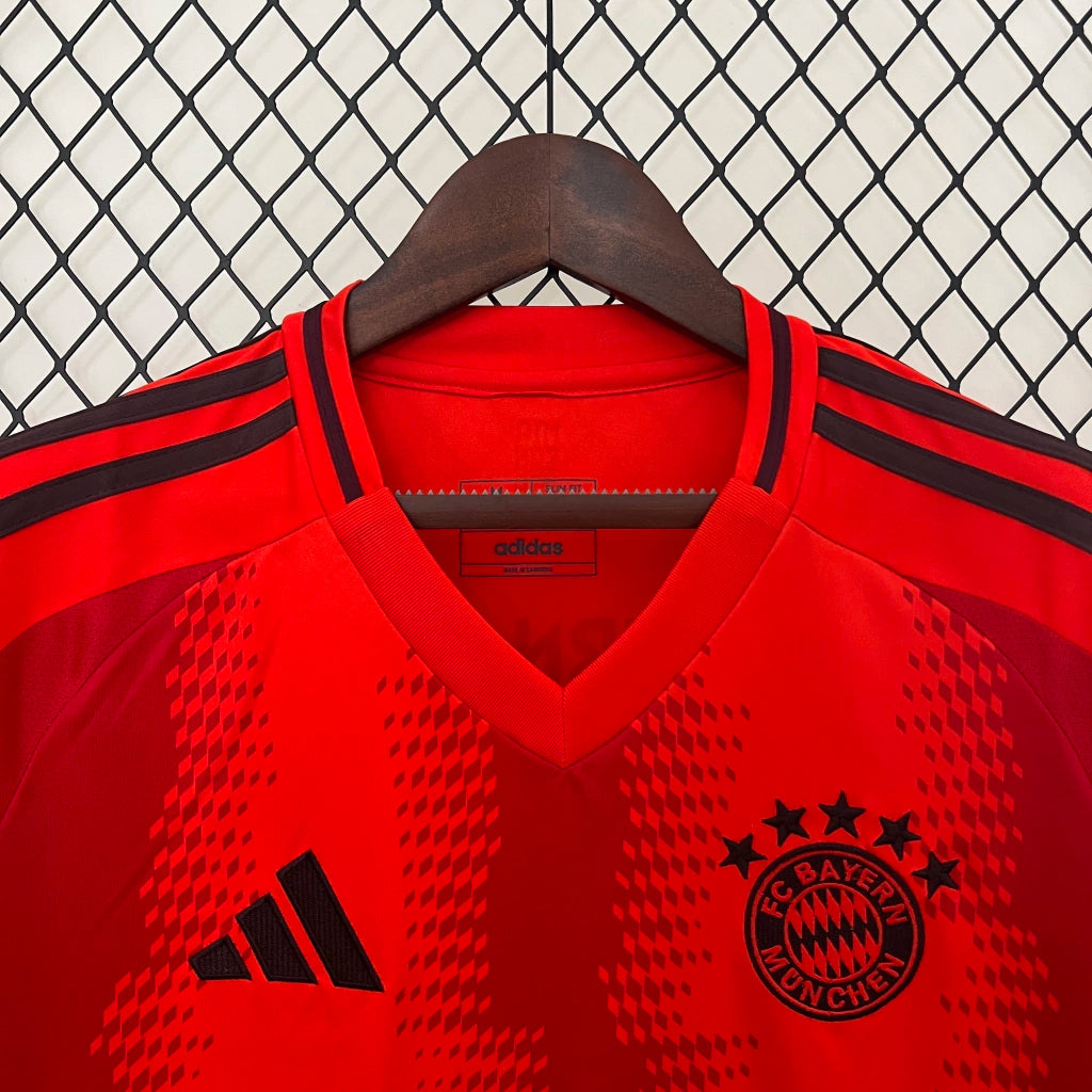 Camisa Bayern de Munique I Home Adidas Torcedor 2024/25 Masculino Vermelho