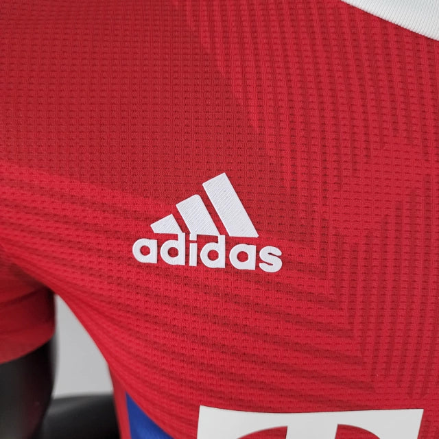 Camisa Bayern de Munique 10 Títulos Alemães 22/23 Jogador Adidas Masculina - Vermelho