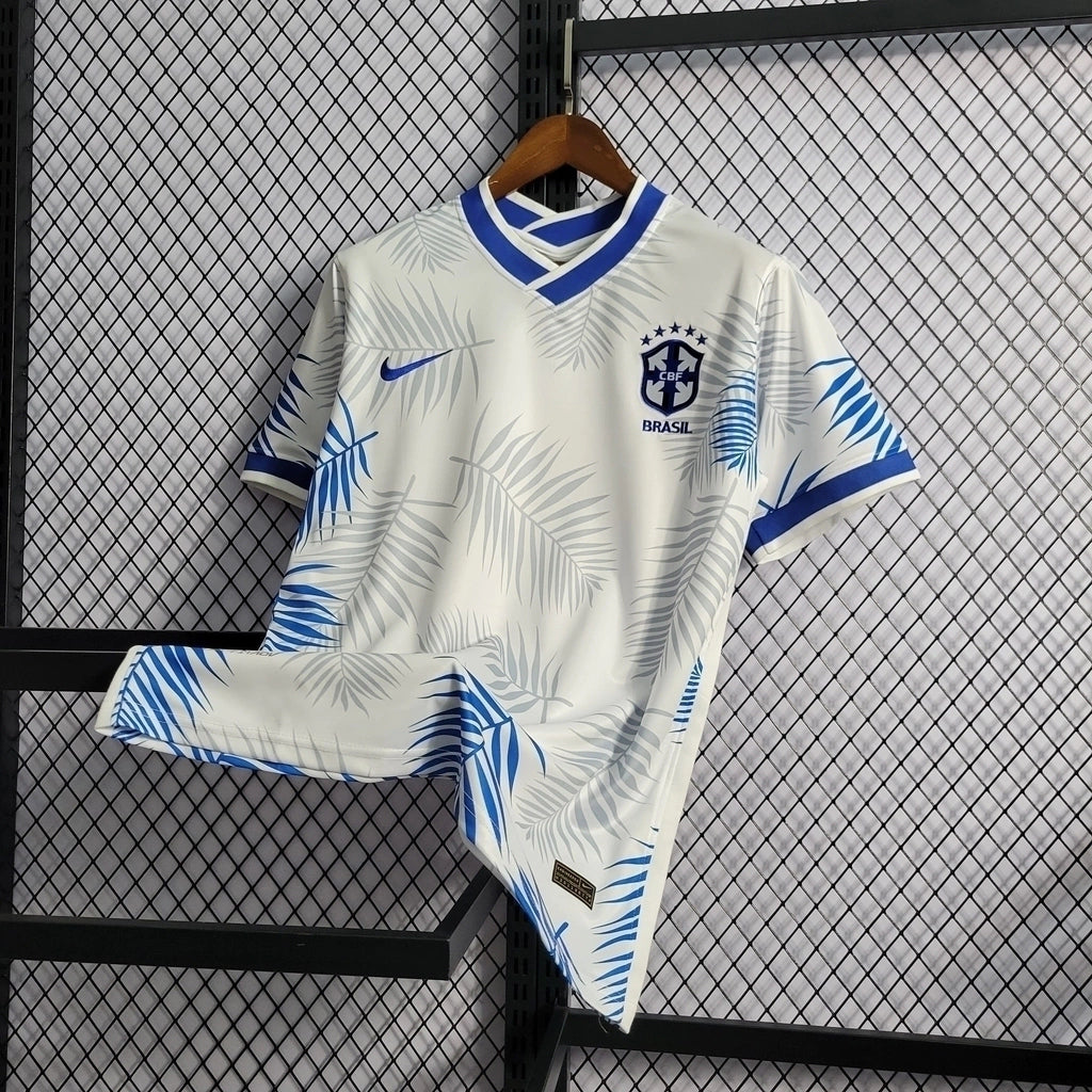 Camisa Brasil Edição Especial Nike Torcedor 2022/23 Masculino Branco