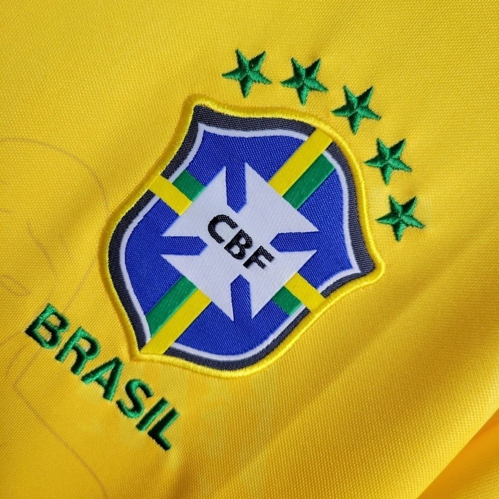 Camisa Seleção Brasileira Edição Especial Cristo Redentor 2022/23 Nike Masculino Amarelo