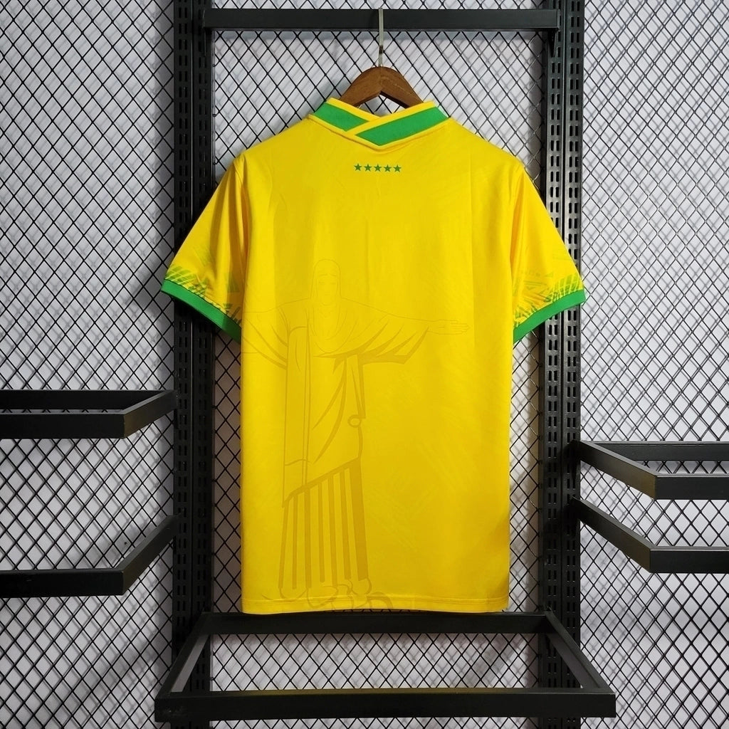 Camisa Seleção Brasileira Edição Especial Cristo Redentor 2022/23 Nike Masculino Amarelo