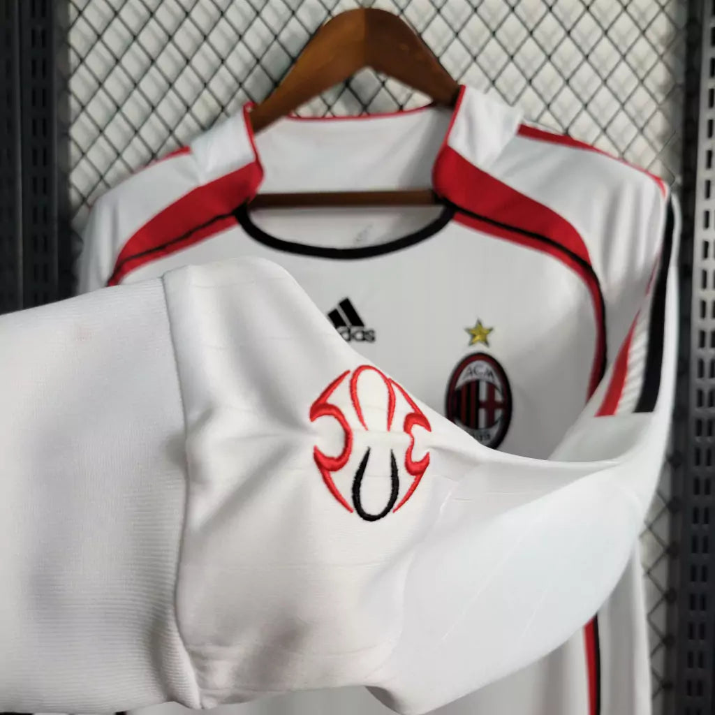 Camisa Retrô Milan II Away 2006/07 Manga Longa Masculino Branco