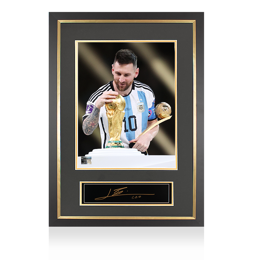 Placa oficial Assinada e porta-retratos da Copa do Mundo da FIFA de Lionel Messi: Vencedor de 2022