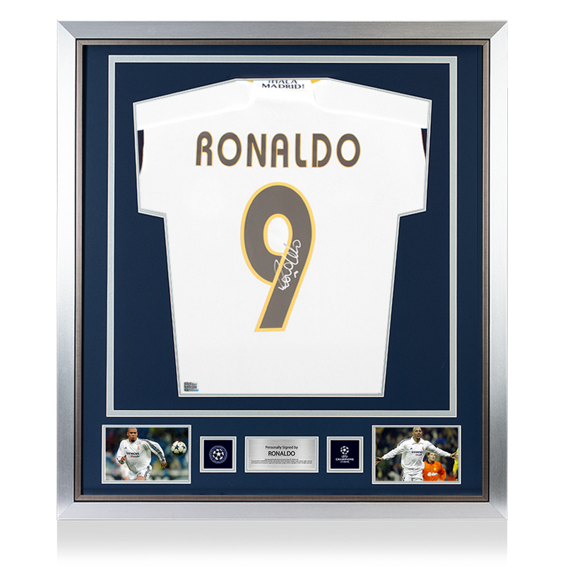 Camisa oficial da Liga dos Campeões da UEFA Assinada e Emoldurada por Ronaldo, Camisa moderna do Real Madrid CF com números estilo torcedor