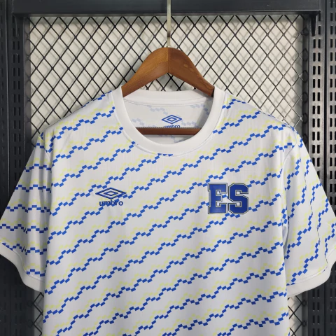 Camisa Seleção El Salvador 23/24 Umbro Torcedor- Masculino- Branco