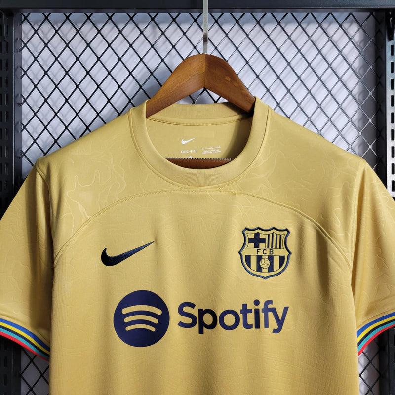 Camisa Nike Barcelona II Nike Torcedor 2022/23 Masculino Dourado
