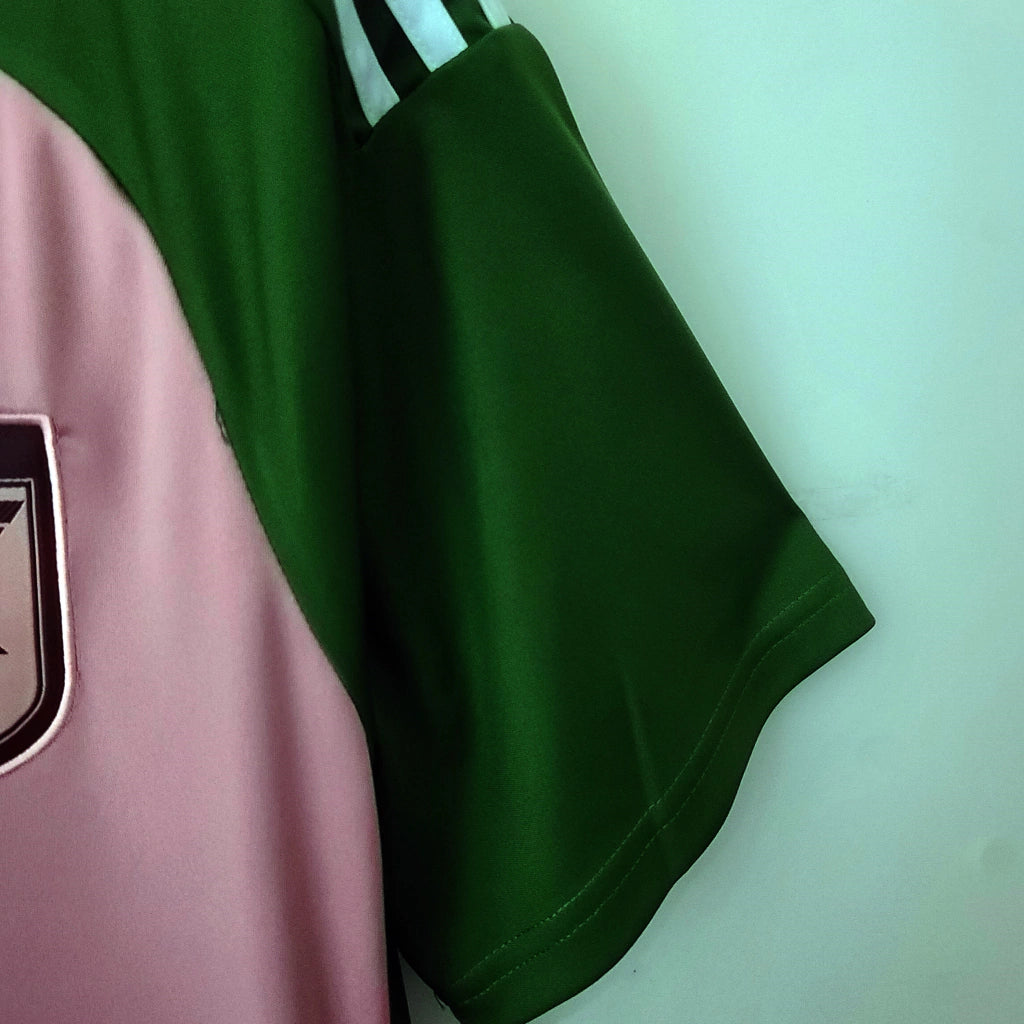 Camisa Japão Edição Especial Adidas x Nigo 2022/23 Torcedor Masculino Rosa e Verde