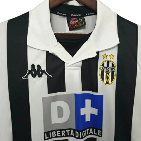 Camisa Juventus Retrô 2011/2012 Preta e Branca - Nike